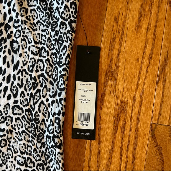 🆕 BCBGMaxazria | animal print black and white chemise - NWT! 🖤🤍 - Picture 5 of 5